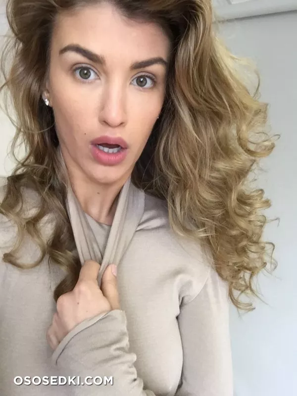Эми Уиллертон (Amy Willerton) голая - 44
