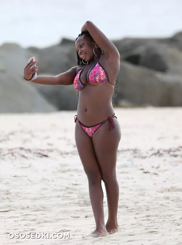 Нэтари Наутон (Naturi Naughton) голая - 36