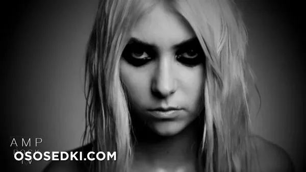 Тейлор Момсен голая, Taylor Momsen фото - 18