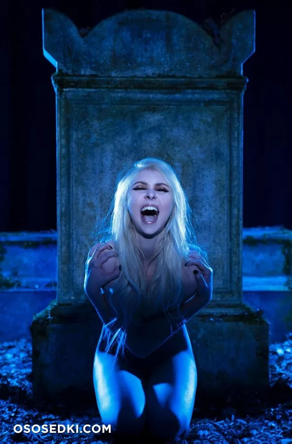 Тейлор Момсен голая, Taylor Momsen фото - 49