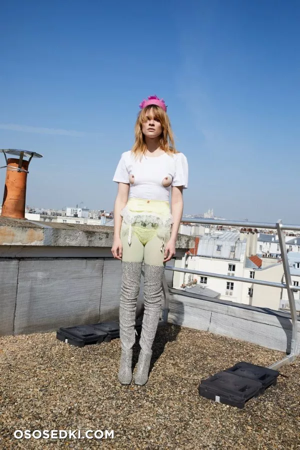 Ева Биши (Eva Biechy) голая - 241