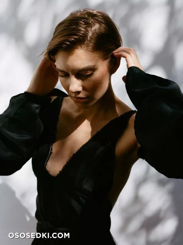 Лорен Коэн голая - Lauren Cohan фото - 84