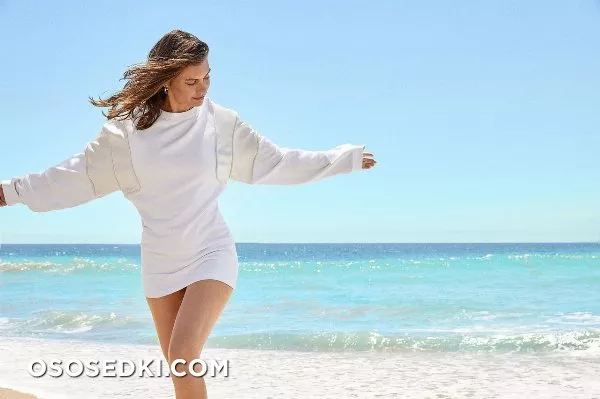 Лорен Коэн голая - Lauren Cohan фото - 135