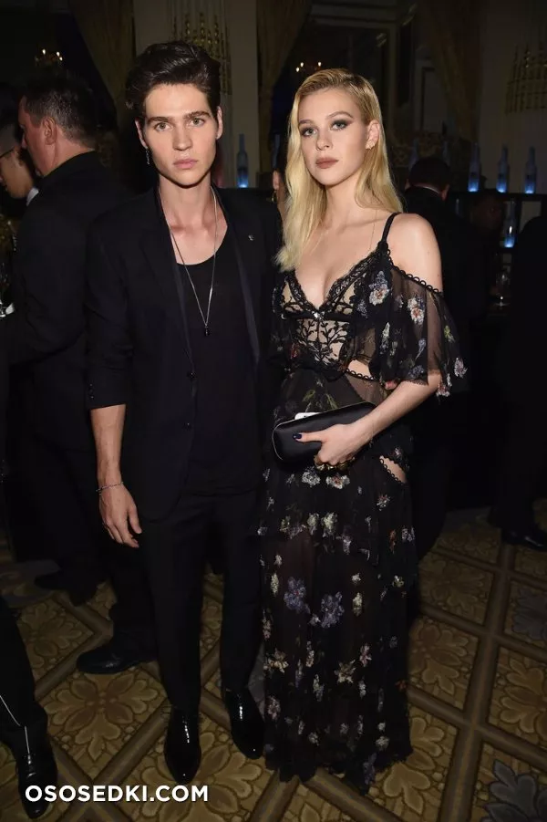 Никола Пельтц голая - Nicola Peltz фото - 19