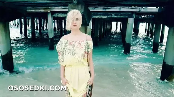 Голая Полина Гагарина - фото в бикини, Maxim, Instagram - 4