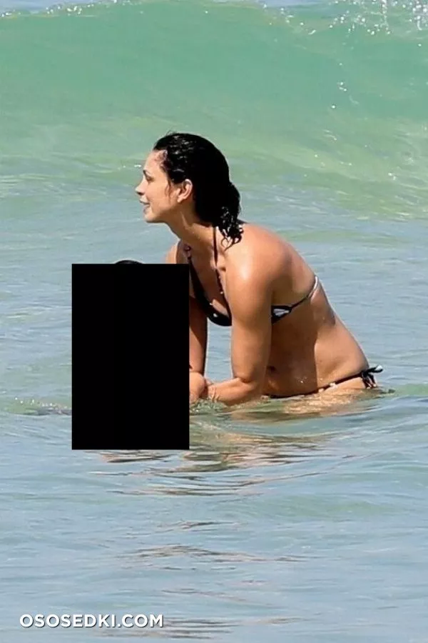 Морена Баккарин голая - фото Morena Baccarin - 136