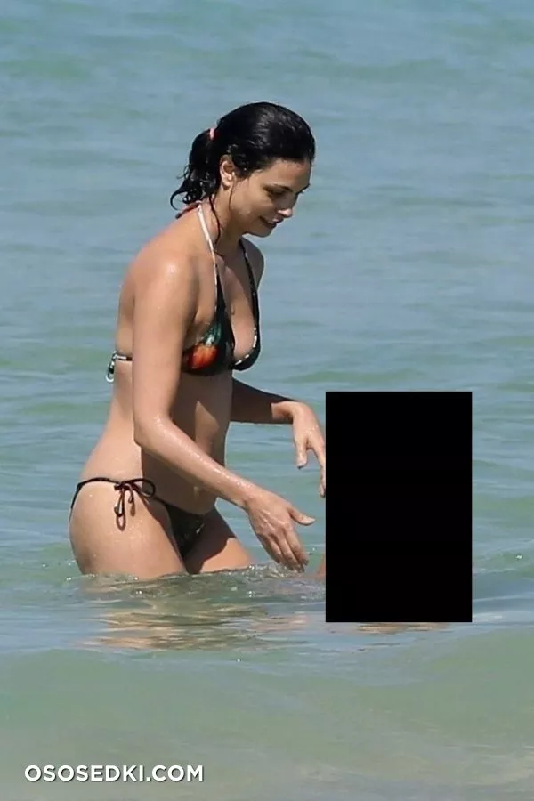 Морена Баккарин голая - фото Morena Baccarin - 138
