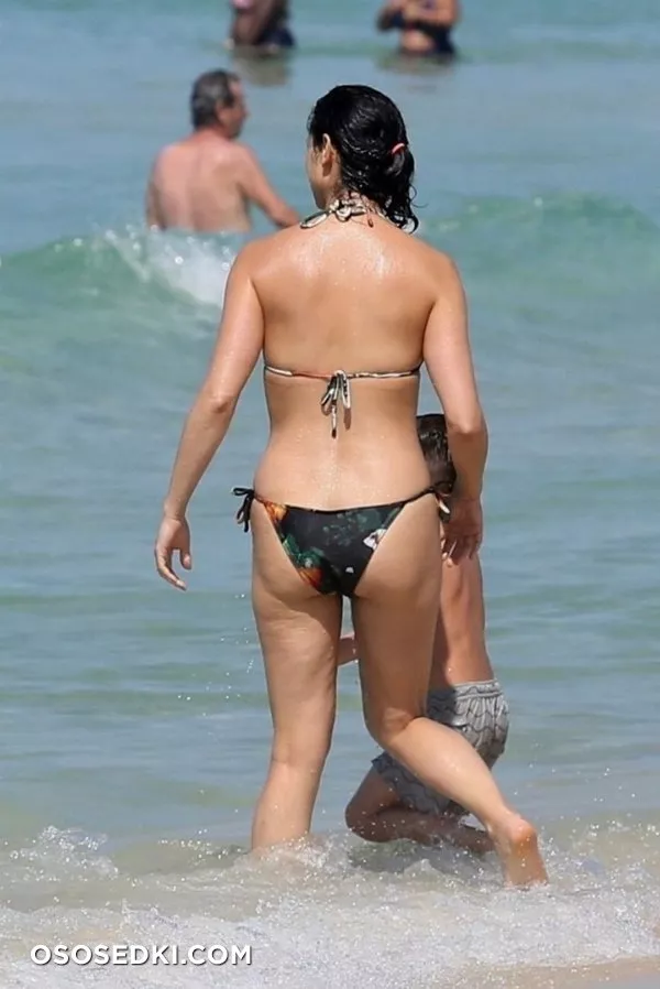Морена Баккарин голая - фото Morena Baccarin - 143