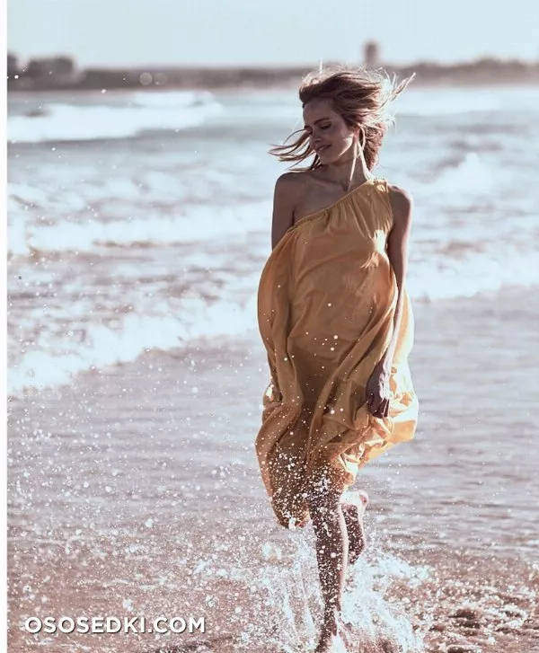 Изабель Лукас голая, фото Isabel Lucas - 18