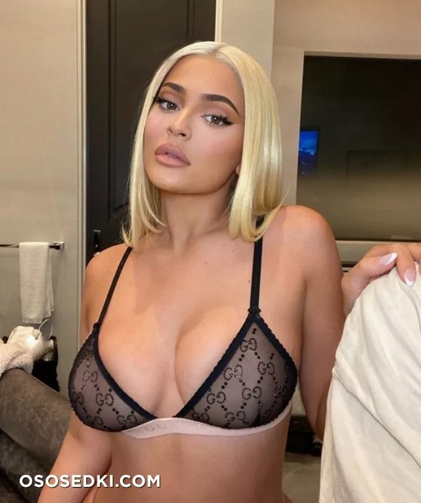 Kylie Jenner Sheer See Through Lingerie Nip Slip Set private - 4