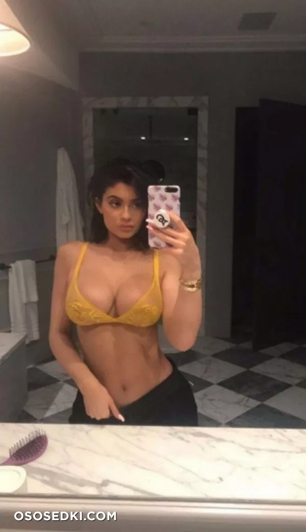 Kylie Jenner Sheer See Through Lingerie Nip Slip Set private - 8
