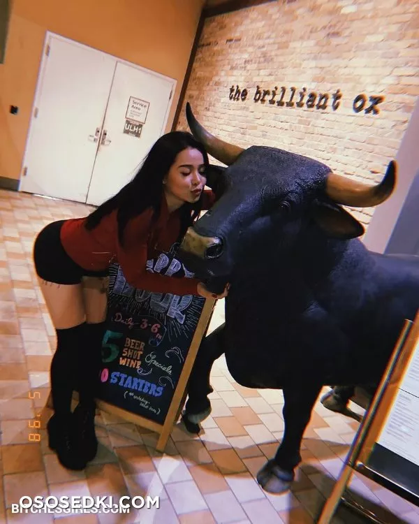 Bella Poarch aka bellapoarch - Tiktok Hots - 8