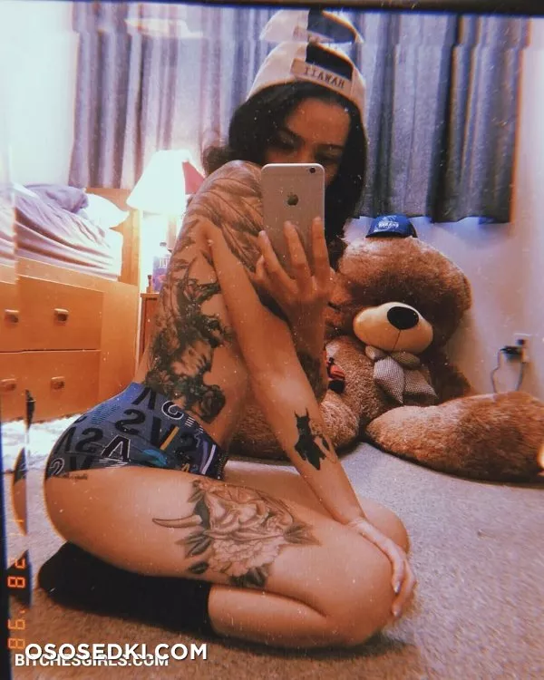 Bella Poarch aka bellapoarch - Tiktok Hots - 36