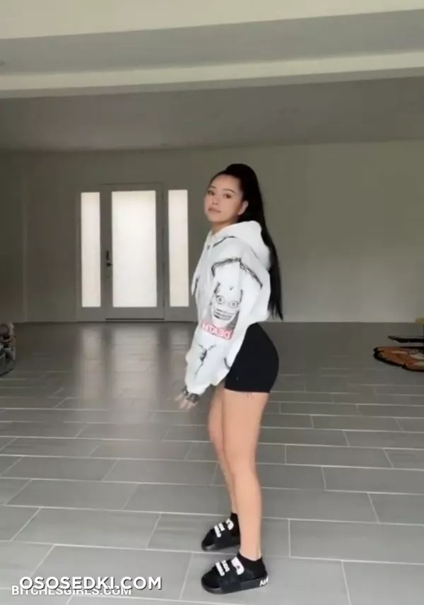 Bella Poarch aka bellapoarch - Tiktok Hots - 123