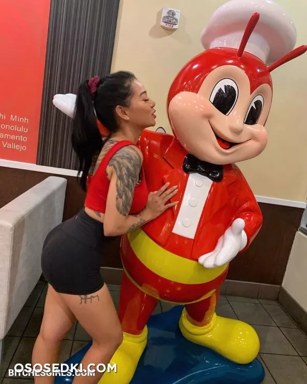 Bella Poarch aka bellapoarch - Tiktok Hots - 132