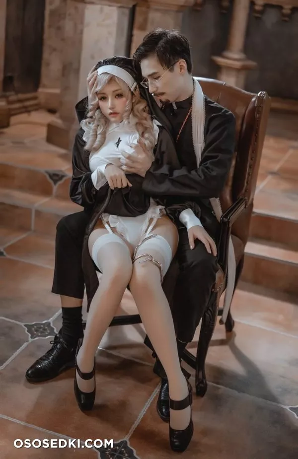 [Cos]一笑芳香沁 - 修女与神父 Original characters - 1