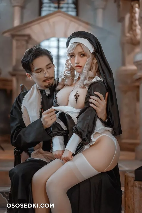 [Cos]一笑芳香沁 - 修女与神父 Original characters - 15