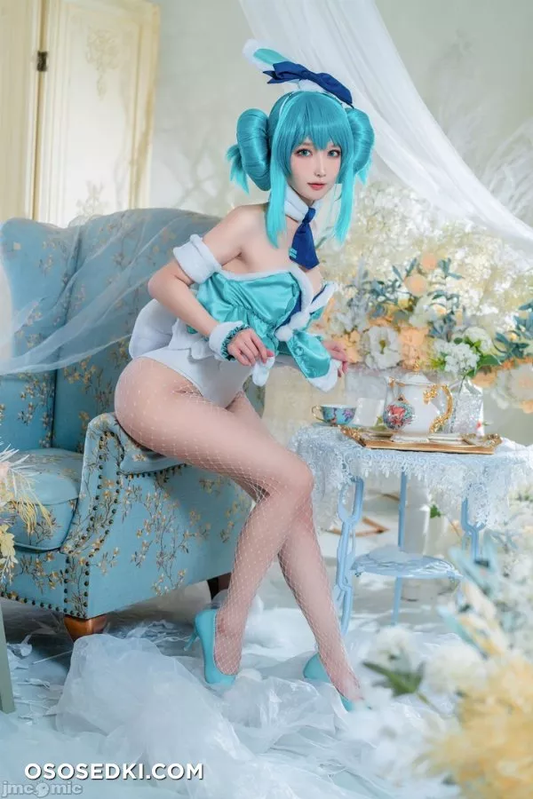 Miku Hatsune - 10