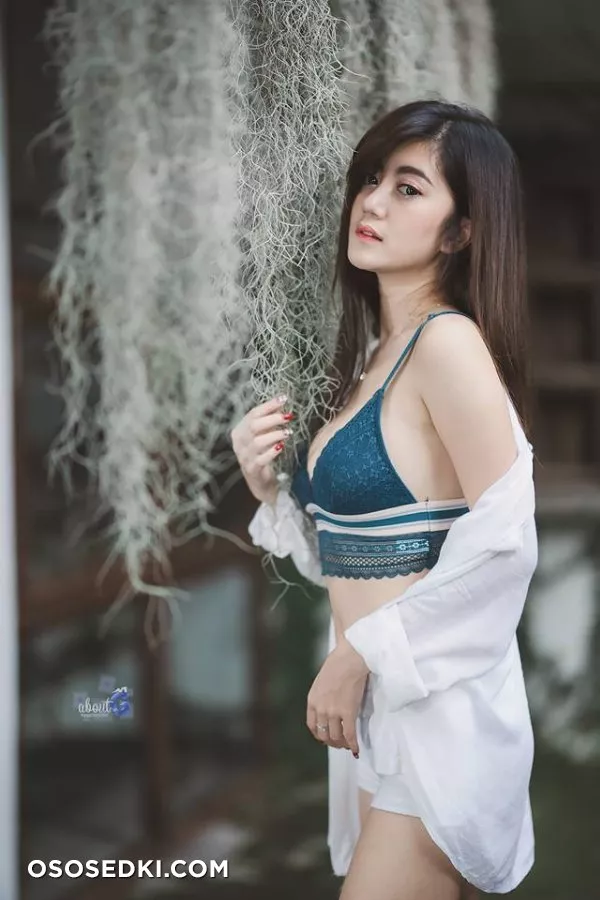Nichapha Praew - 8
