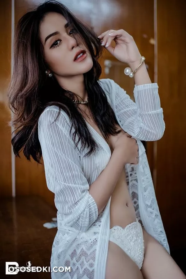 Sutida Charoenphan - 6