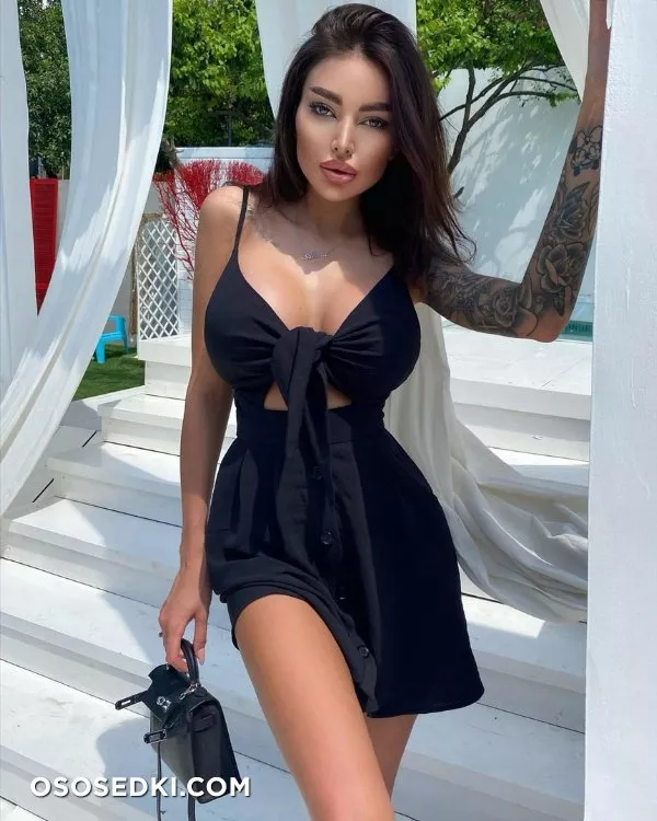 Alena Omovych - 30