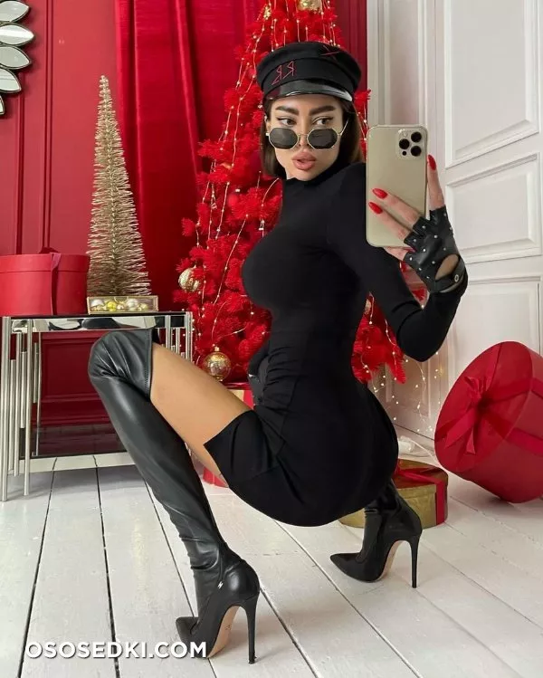 Alena Omovych - 73