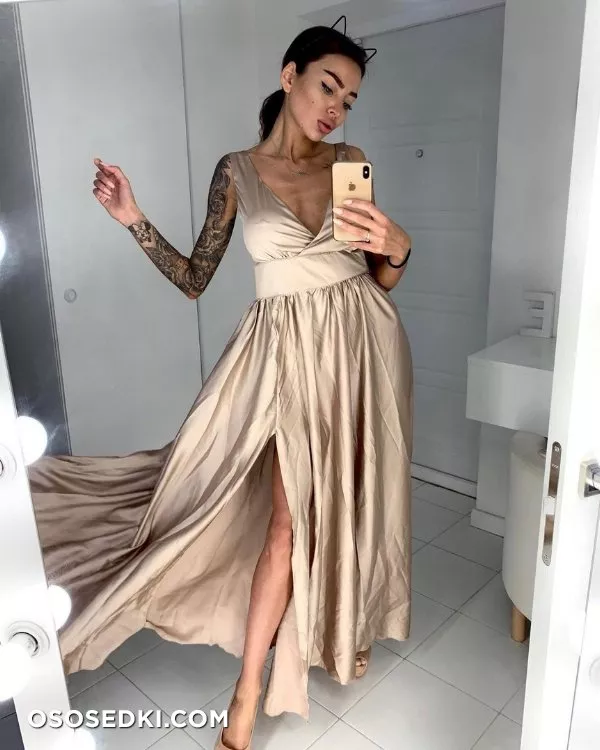 Alena Omovych - 168