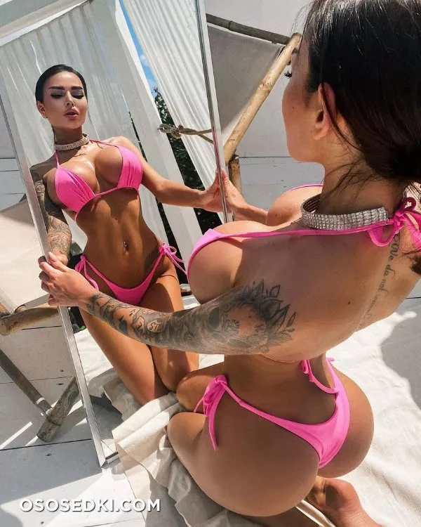 Alena Omovych - 209