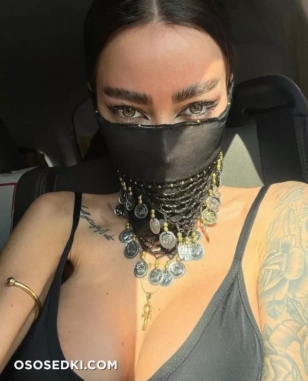 Alena Omovych - 218