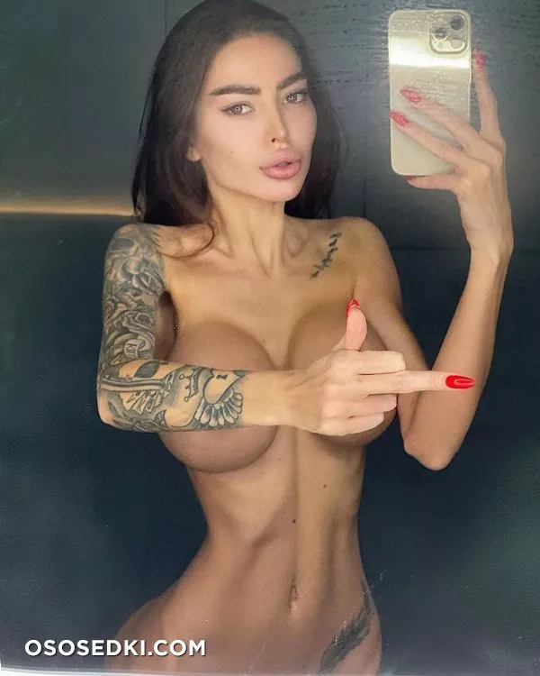 Alena Omovych - 228