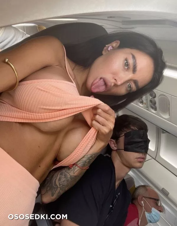 Alena Omovych - 232