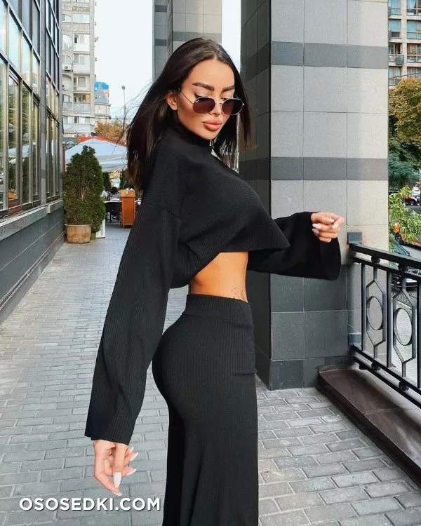 Alena Omovych - 254