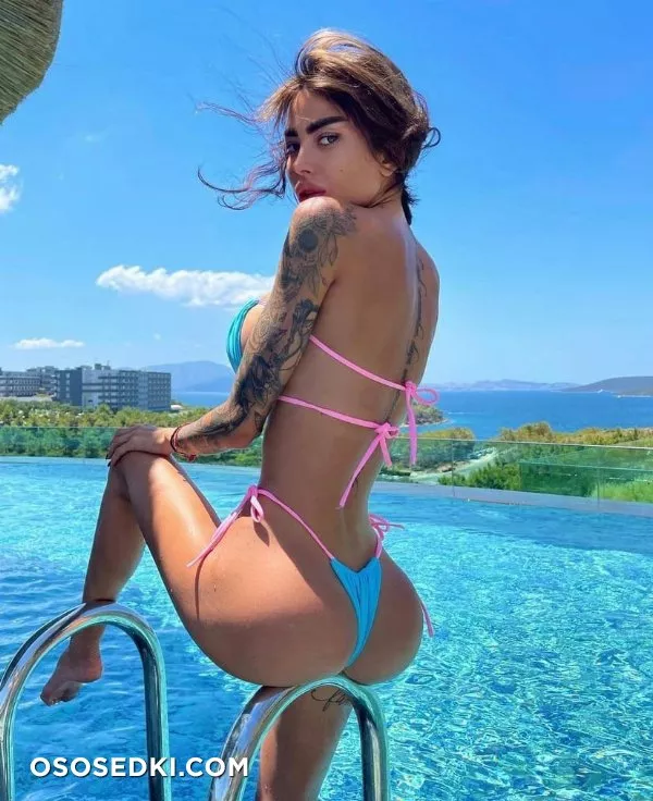 Alena Omovych - 279