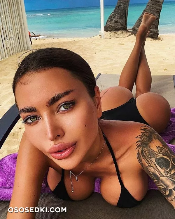 Alena Omovych - 374