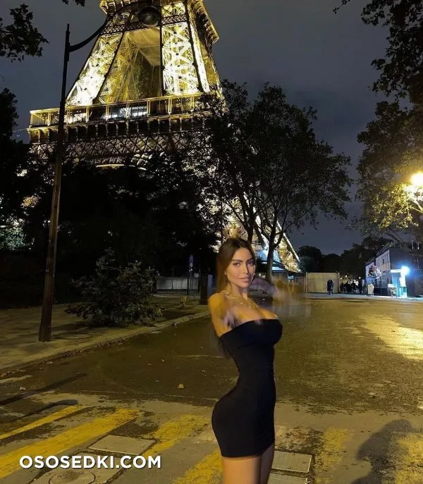 Alena Omovych - 427