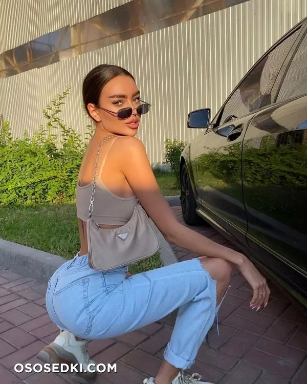 Alena Omovych - 455