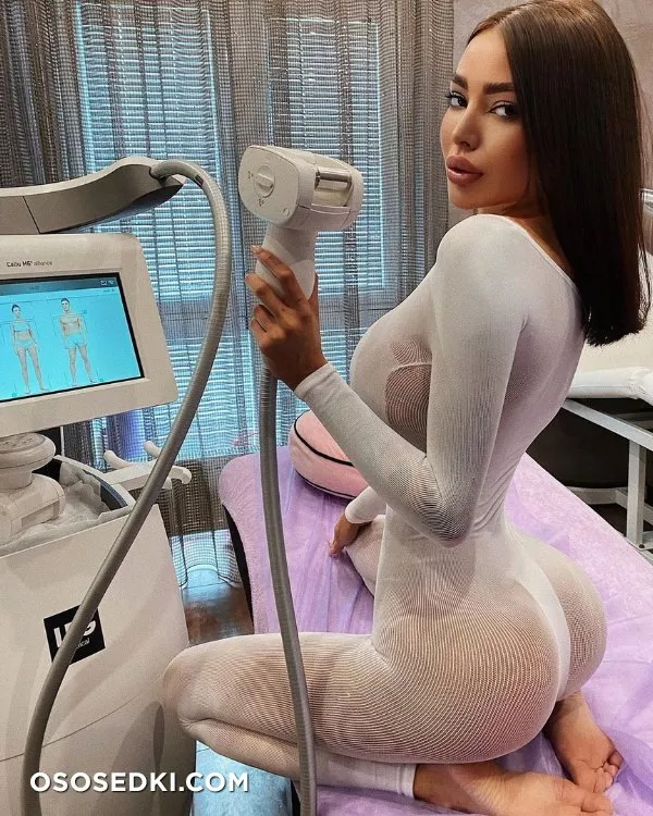 Alena Omovych - 480