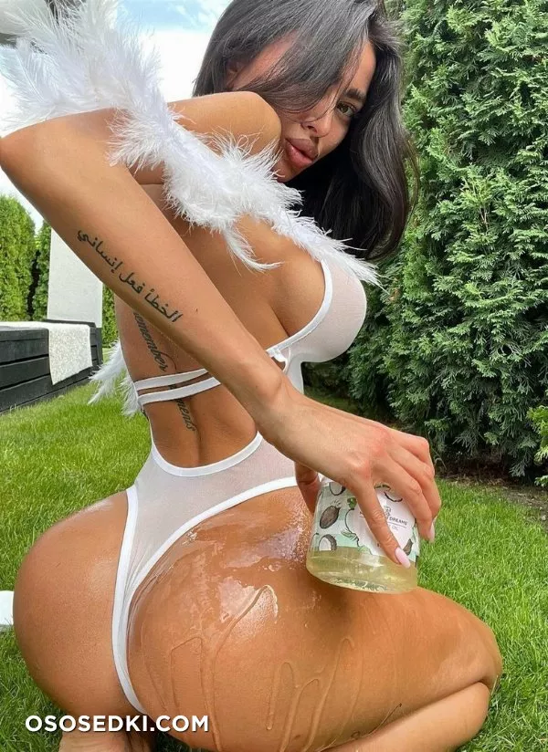 Alena Omovych - 517