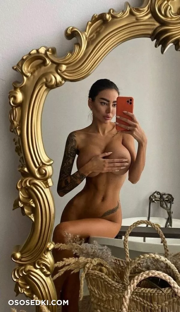 Alena Omovych - 676