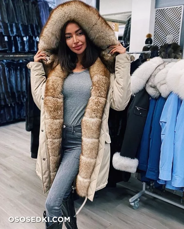 Alena Omovych - 691