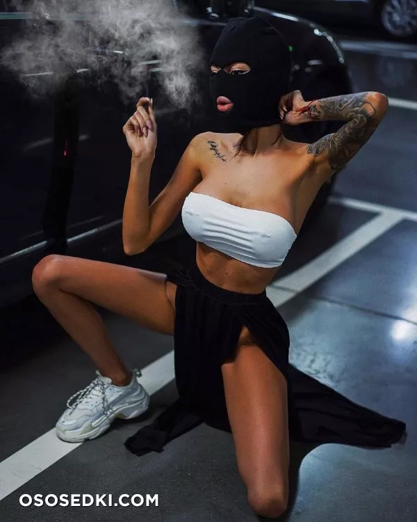 Alena Omovych - 743