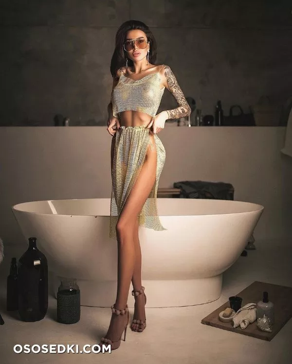 Alena Omovych - 769