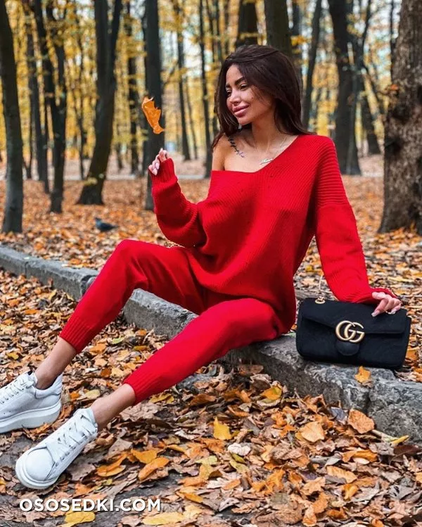 Alena Omovych - 778
