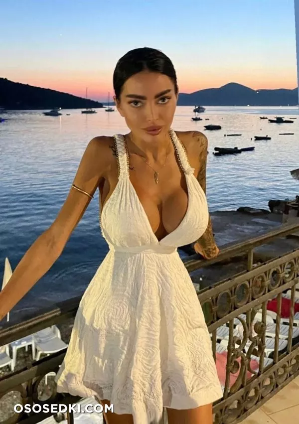 Alena Omovych - 935