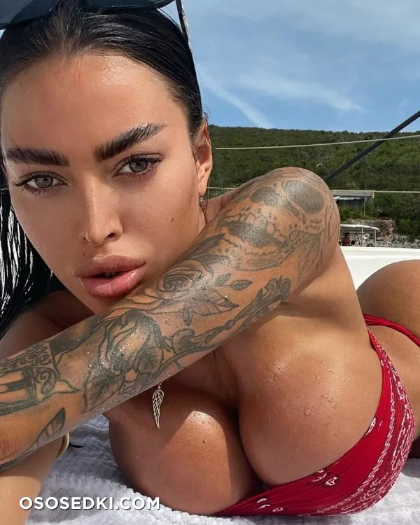 Alena Omovych - 956