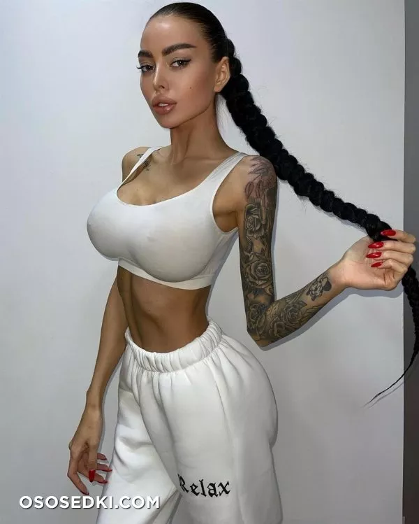 Alena Omovych - 974