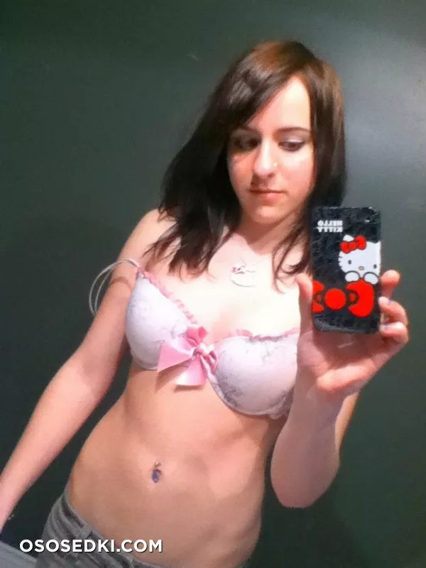 Hot and cute Canadian teen gf posing naked - 8