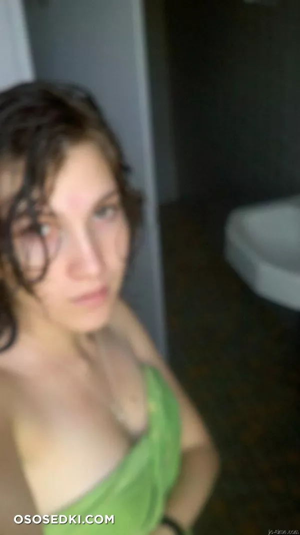 Dark Hair Cutie Nice Pert Tits - 35