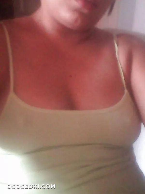 My mom is hot girl - 21