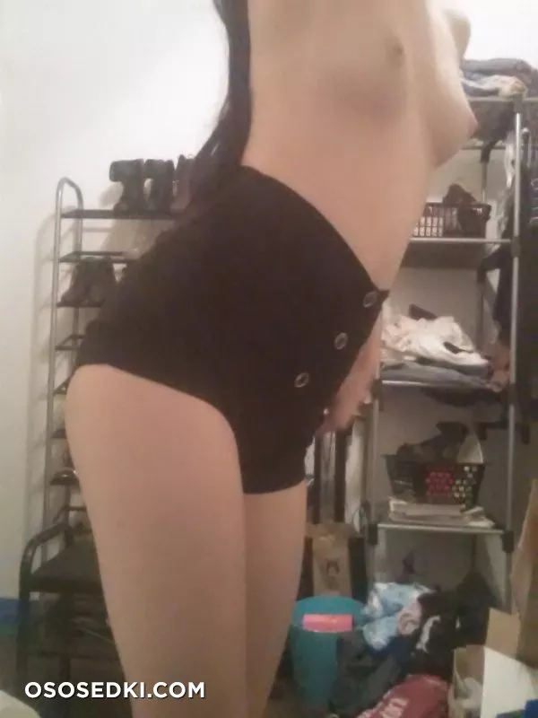 Hobbit Girl - 317